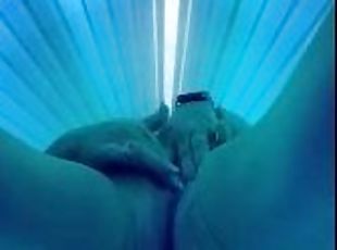Hot wet pussy while tanning