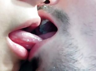 TONGUE SALIVA KISSING - SLOPPY Wild CLOSE UP