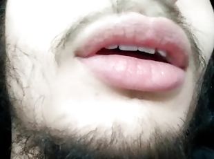 male lips BIG MOUTH