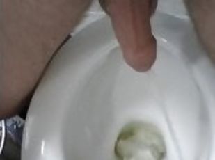 British Boy Pissing