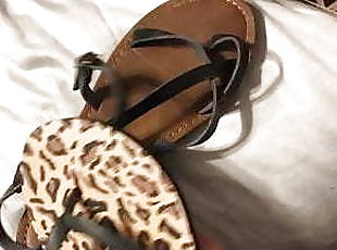 Cum on gf leopard flipflop sandals