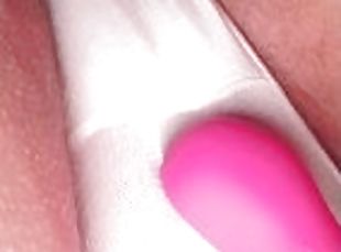 culo, tetas-grandes, masturbación, orgasmo, amateur, madurita-caliente, bragas, corrida, a-solas, blanca