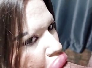 Huge-lipped bimbo with the biggest DSLs in the world sucks a fat guys cock