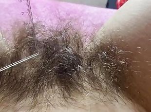 hUGE HAIRY BUSH MEASUREMENT LONG PUSSY HAIR CLOSEUP