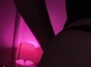 RIDING AND BOUNCING MY ASS ON A HUGE DILDO UNTIL I CUM - ALEXIS SIN