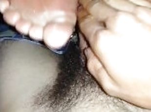 Quickie reverse footjob cumshot