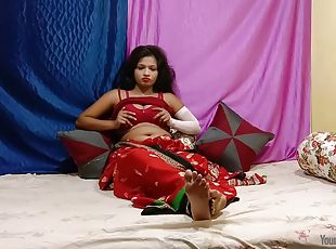Horny Indian Girl Masturbating In Sari