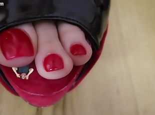 Giantess Foot Fetish