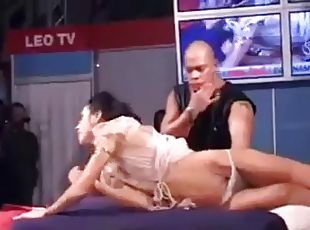 Public threesome with cum sex on stage