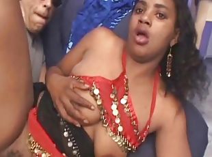 Indian girl in traditional clothes fucked