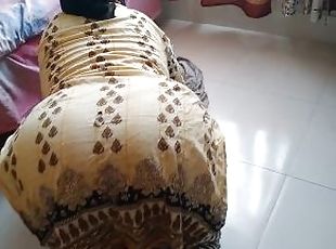 Saudi maid gets stuck cleaning under bed then fucked by owner - Arabian ethnicity Huge Ass Fucking