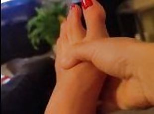 Milf wife sexy feet massage. Watching TV and make relaxing foot massage