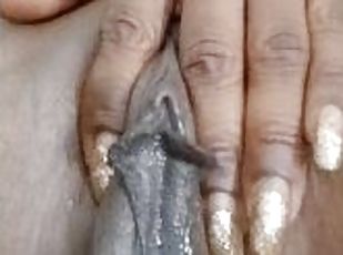 clitoris, grasa, masturbare-masturbation, pasarica, amatori, bunaciuni, negresa, lesbiana, milf, masaj