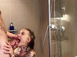 Petite hottie deepthroats in the shower before she gets fucked