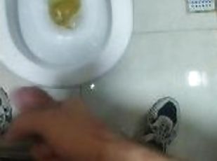 masturbate and cum in the club toilet