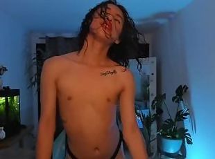 femboy ,el tacto fugaz y placentero ,exquisita joven seductora.bailando en tacones y tangas