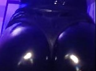 MISTRESS LATEX ASS WORSHIP!